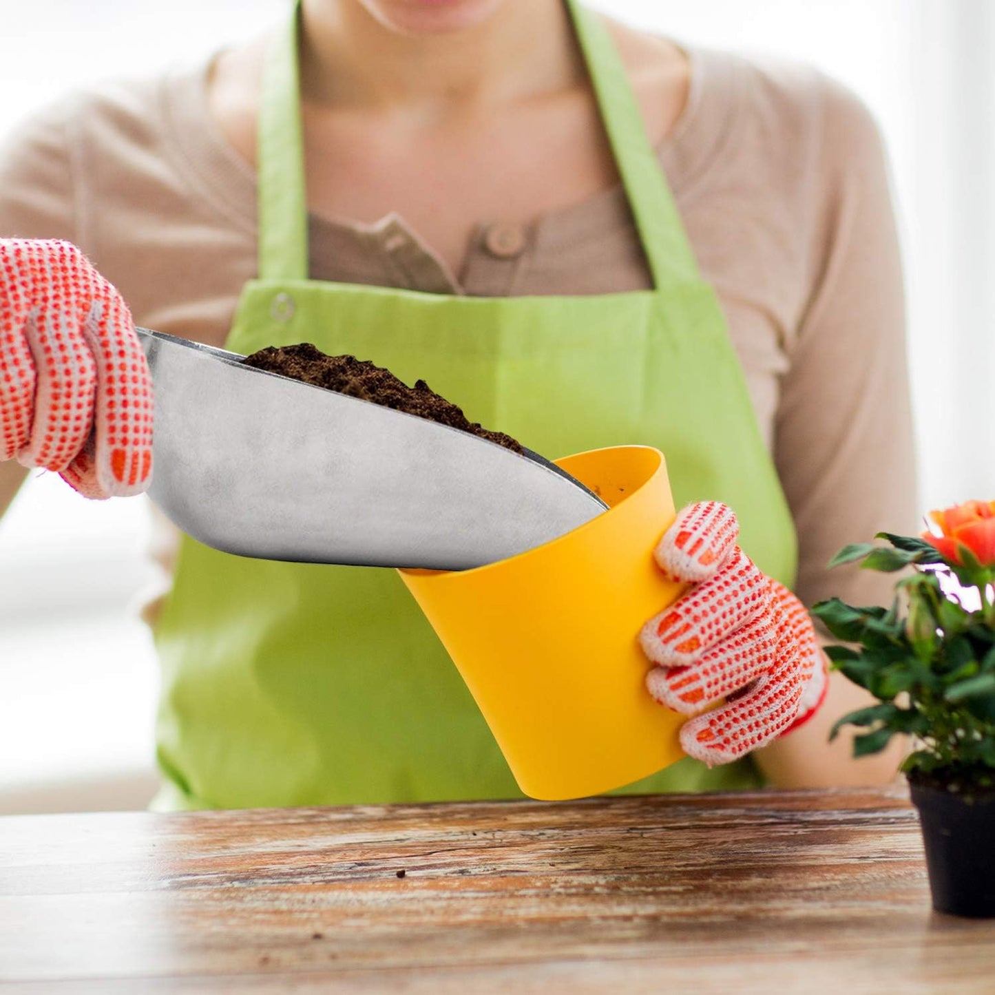 Cast Aluminum Utility Scoop - 12 oz. - Round Bottom, ice scoop For Multi-Purpose Use, With Finger Groove Handle (Hand Wash Only) (12 oz.)