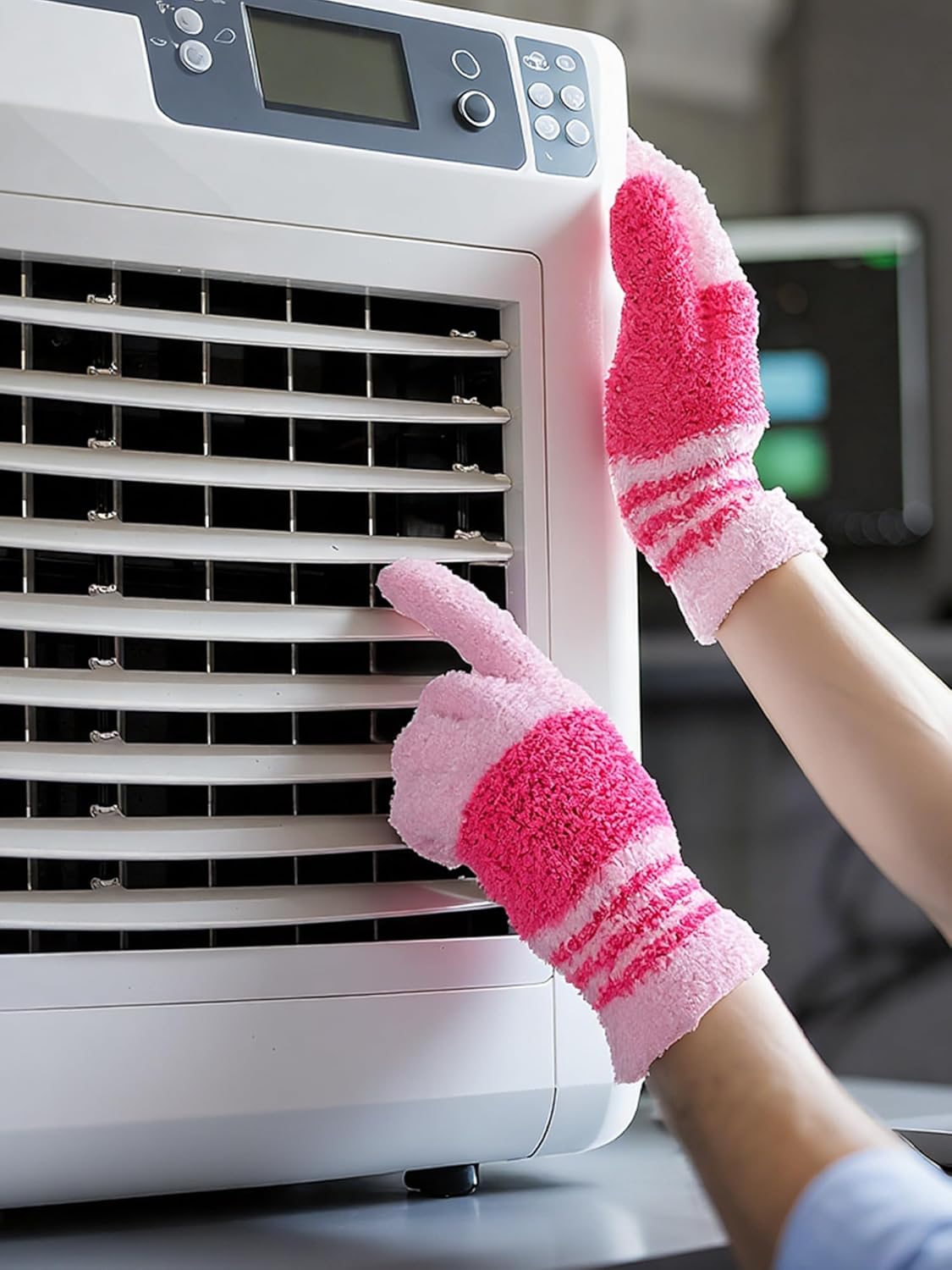 Patelai 3 Pairs Microfiber Plant Dusting Gloves Leaf Cleaning Gloves for Indoor Plants, Blinds, Furniture, House(Medium,White, Pink, Purple, Rose Red)