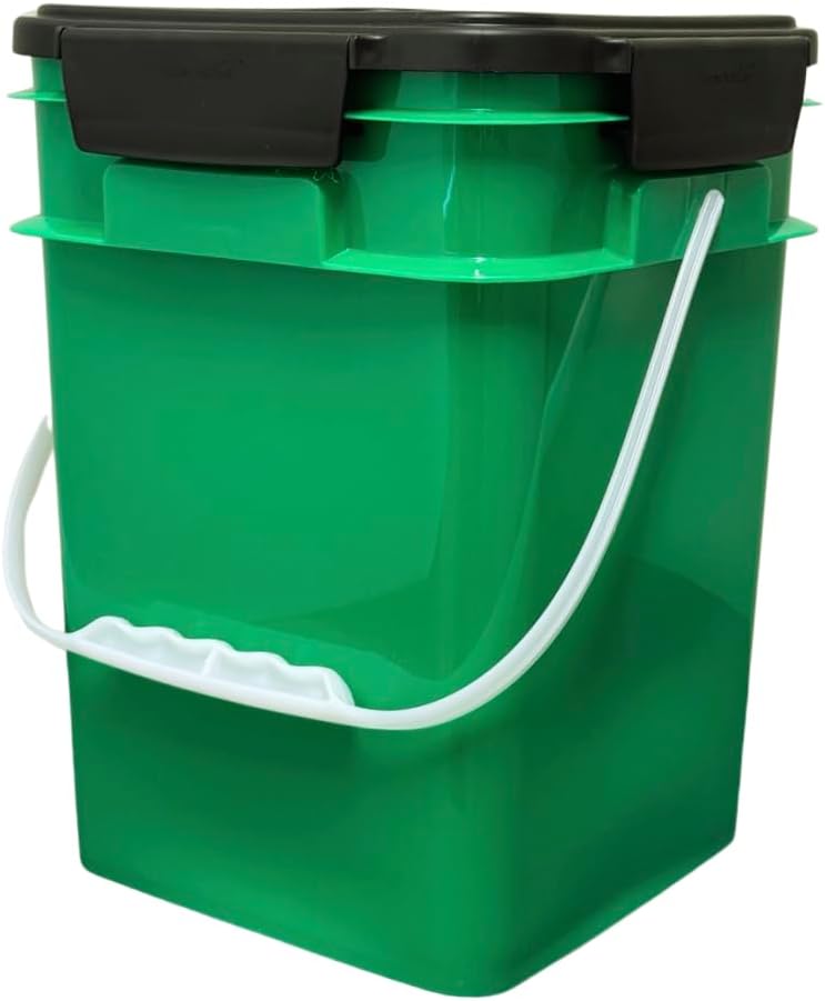 House Naturals 4 Gallon Square Food Grade Bucket Pail with Plastic Handles and Lid (Pack of 3) Made in USA containers (Green)