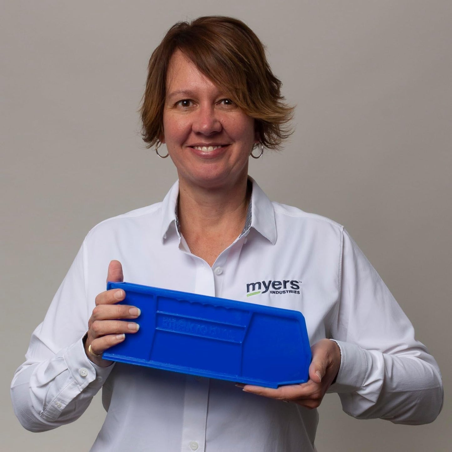 Akro-Mils 30224 AkroBins Plastic Storage Bins, Space-Saving Stackable Bins for Garage, Pantry, Craft Organization, 11" L x 4" W x 4" H, Black, 12-Pack