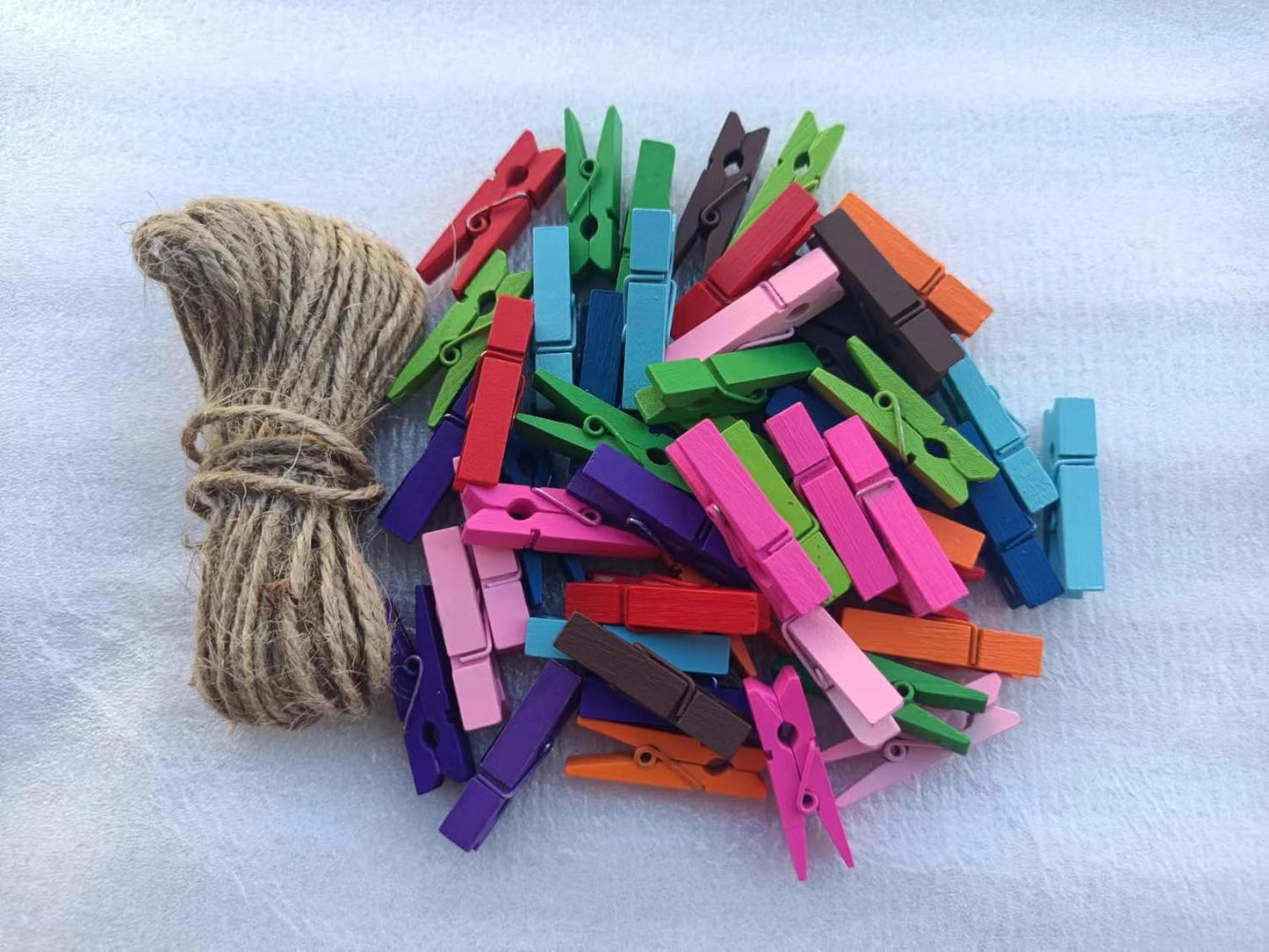 Durreus Colorful Small Clothes Pins Photos String Display with Clips Art Hanging Kit for Artwork 50Pcs