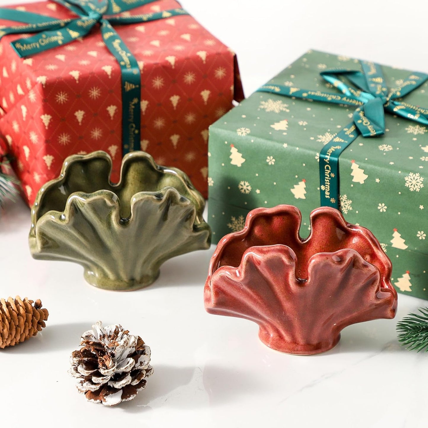 Ceramic Sponge Holder,Sponge Holder for Kitchen Sink,Compact Sink Caddy Organizer-Scouring Pad and Dish Sponge Holders,Farmhouse Kitchens Decor Cute Kitchen Gadgets Accessories(Red)