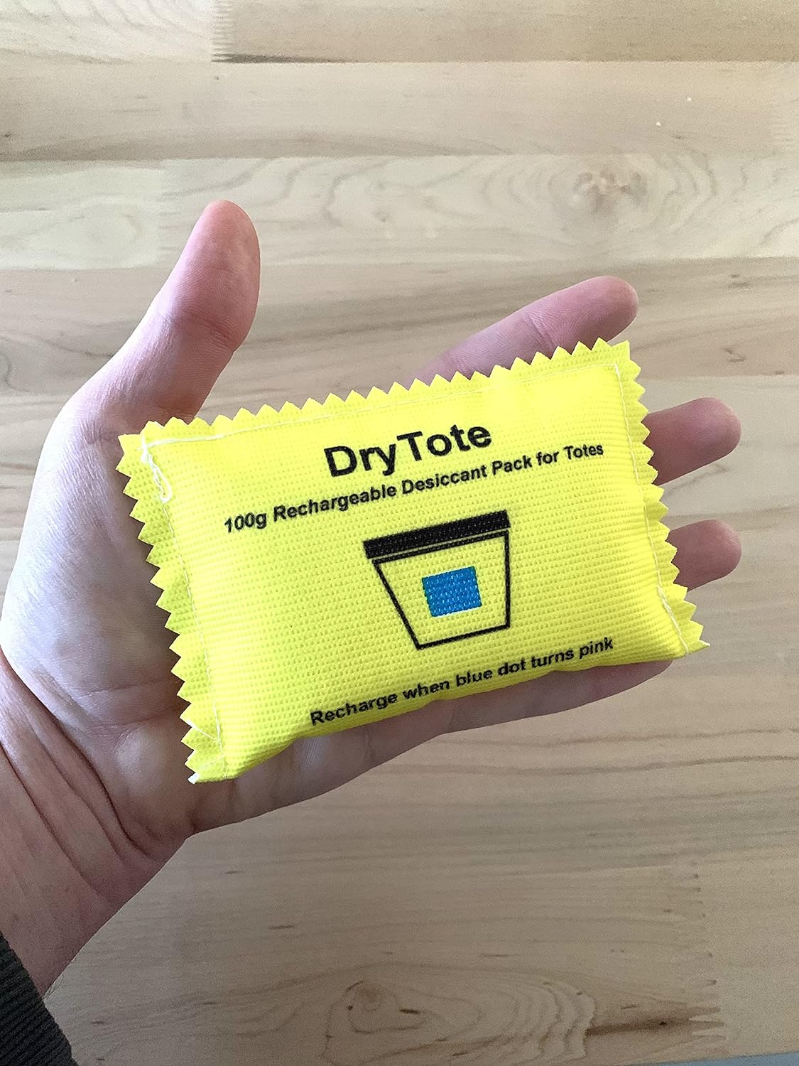 100g Rechargeable Desiccant Pack - Moisture Absorbing Bag - Silica Gel Desiccant Dehumidifier for Storage Bins and Totes